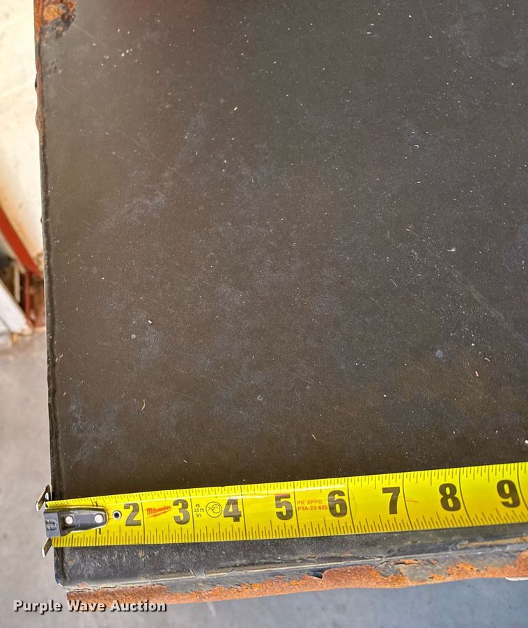 image for item DX3839 (4) toolboxes