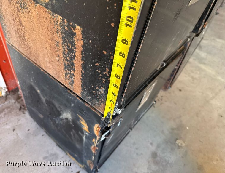 image for item DX3839 (4) toolboxes