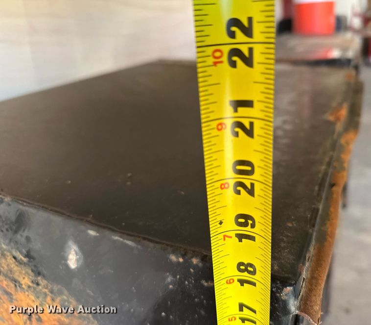 image for item DX3839 (4) toolboxes