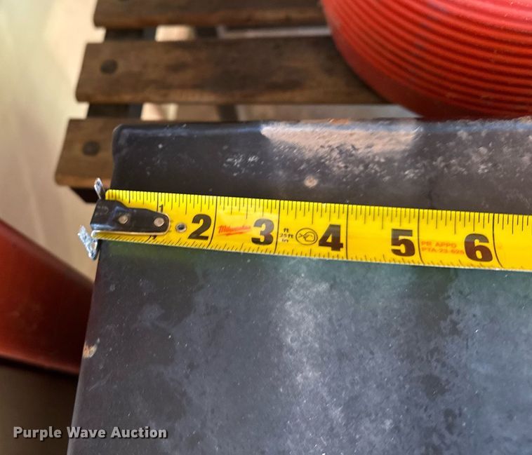 image for item DX3839 (4) toolboxes