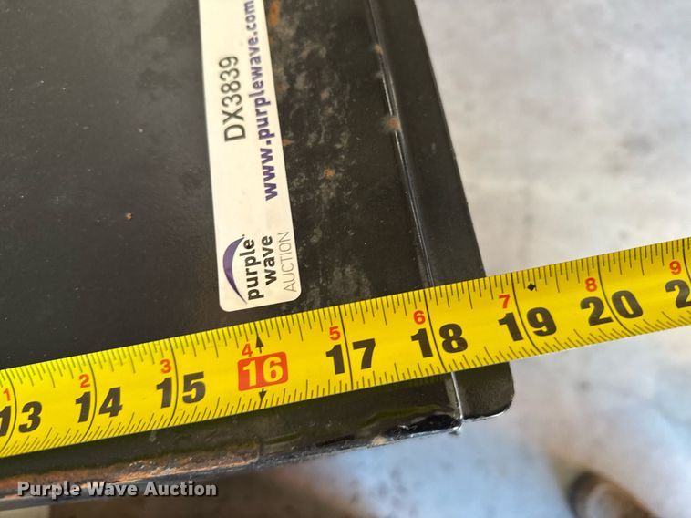 image for item DX3839 (4) toolboxes