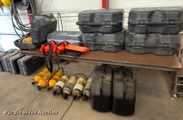 image for item DX3840 SCBA gear