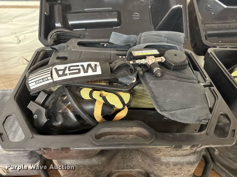 image for item DX3840 SCBA gear