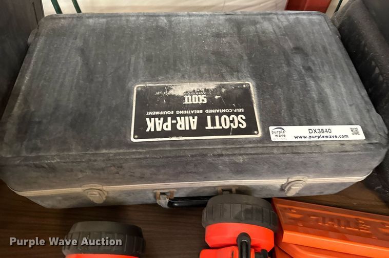 image for item DX3840 SCBA gear