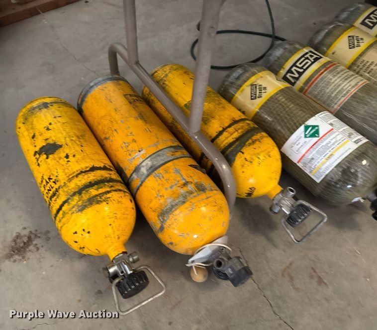 image for item DX3840 SCBA gear