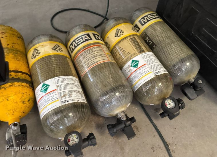 image for item DX3840 SCBA gear