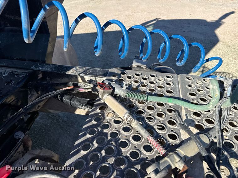 image for item DX3842 2010 Kenworth T800 semi truck