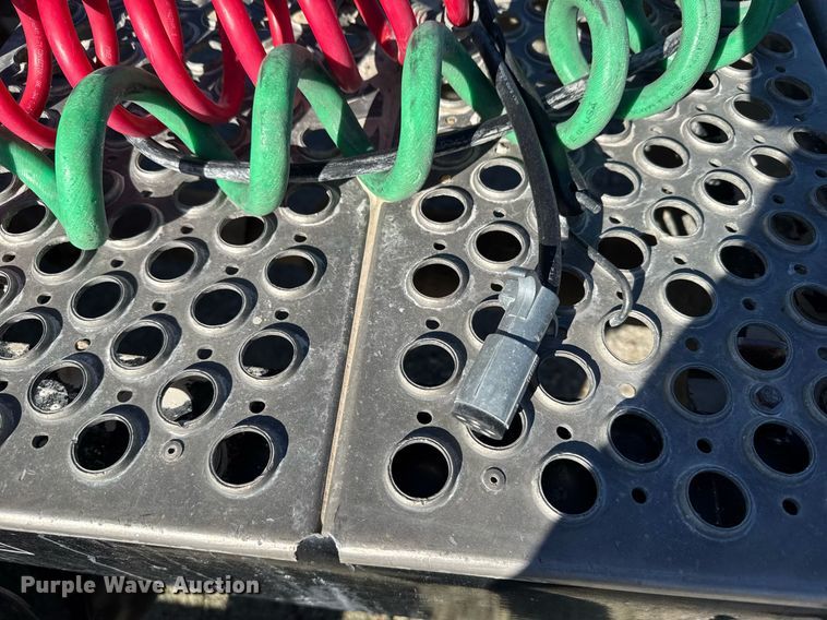 image for item DX3842 2010 Kenworth T800 semi truck