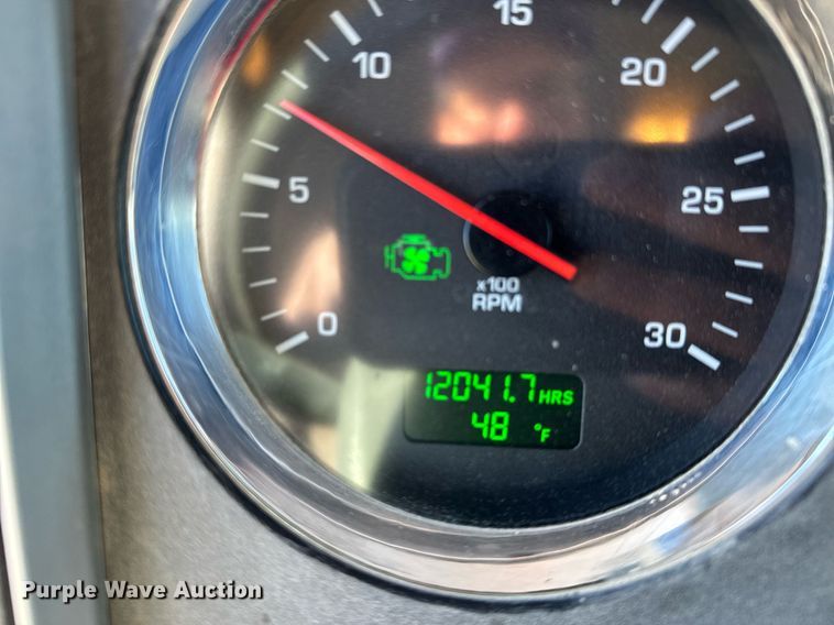 image for item DX3842 2010 Kenworth T800 semi truck