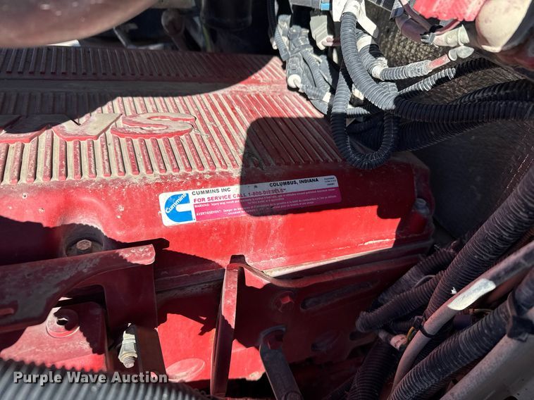 image for item DX3842 2010 Kenworth T800 semi truck