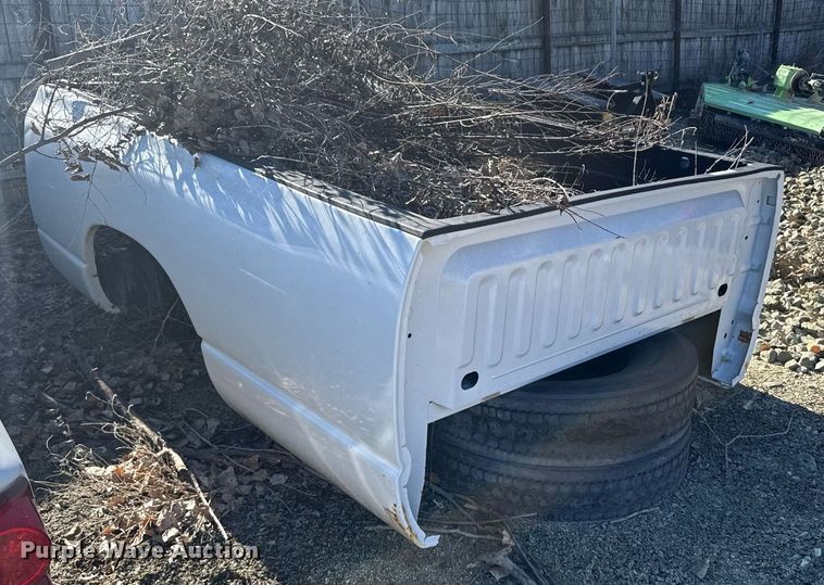 image for item DX3843 Pickup bed