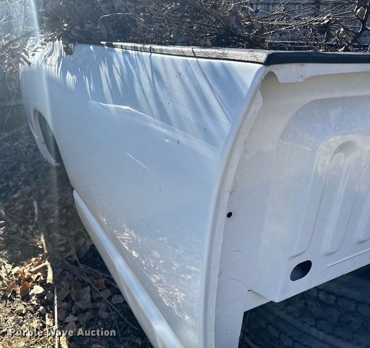 image for item DX3843 Pickup bed