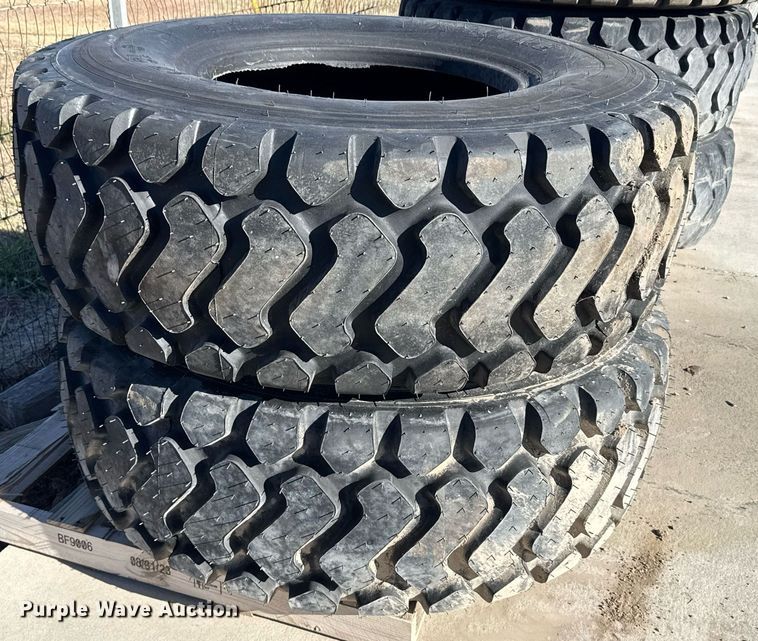 image for item DX3844 Motor grader tires