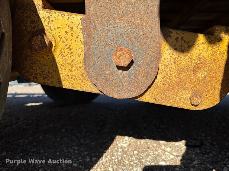 image for item DX3845 1976 Trail King equipment trailer