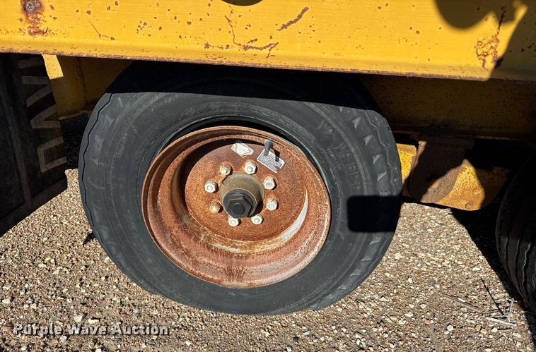 image for item DX3845 1976 Trail King equipment trailer