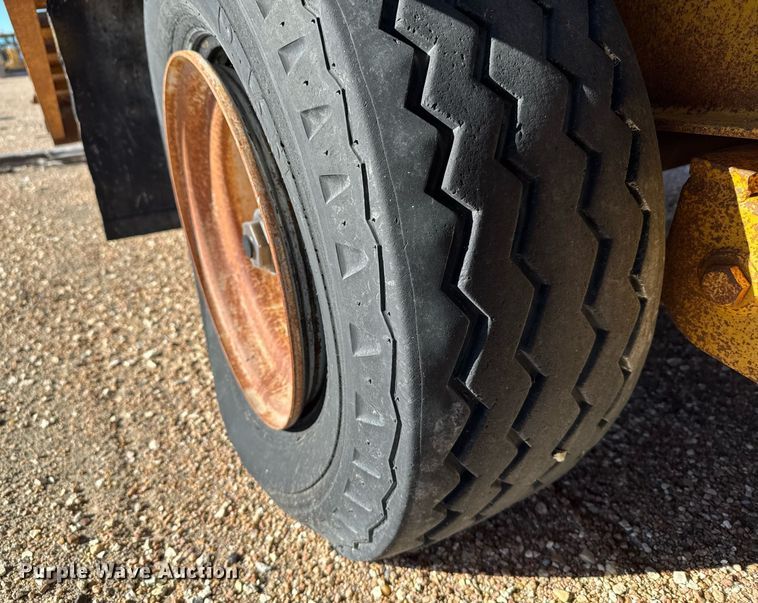 image for item DX3845 1976 Trail King equipment trailer