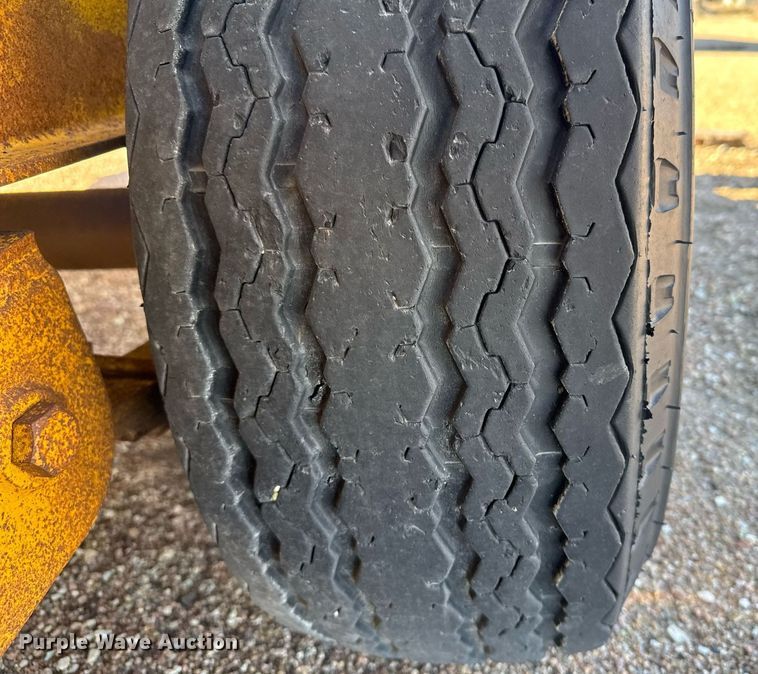 image for item DX3845 1976 Trail King equipment trailer