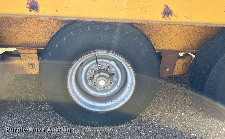 image for item DX3845 1976 Trail King equipment trailer
