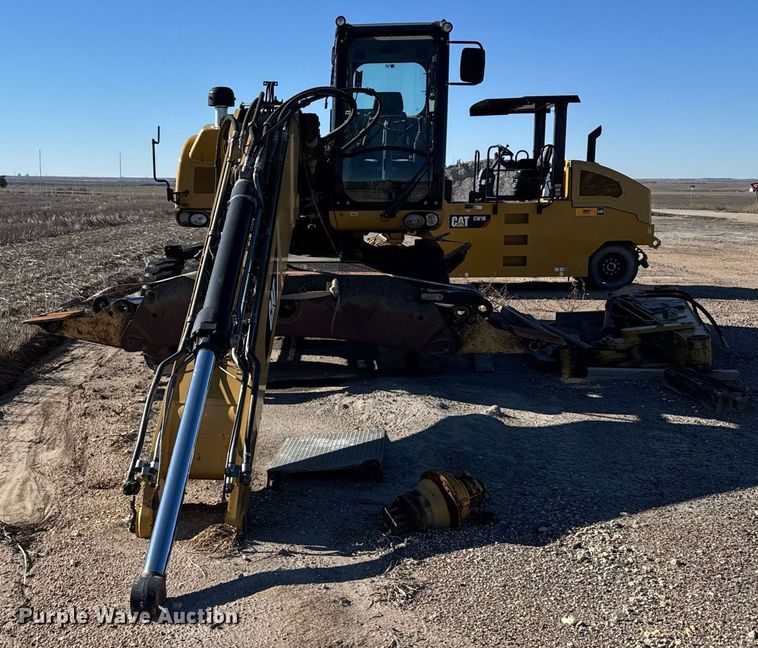 image for item DX3846 2011 Caterpillar M322D wheeled excavator