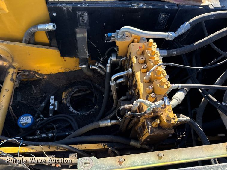 image for item DX3846 2011 Caterpillar M322D wheeled excavator