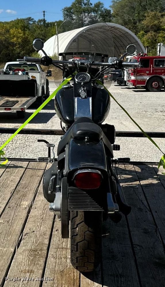 image for item EG6747 2000 Harley-Davidson FXSTB Night Train motorcycle