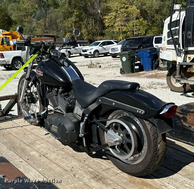 image for item EG6747 2000 Harley-Davidson FXSTB Night Train motorcycle