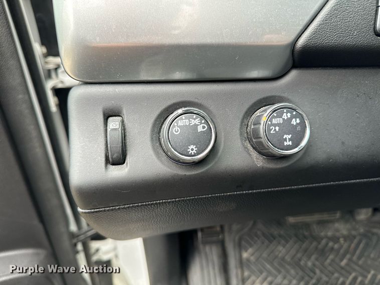 image for item EG6979 2015 Chevrolet Tahoe Police SUV