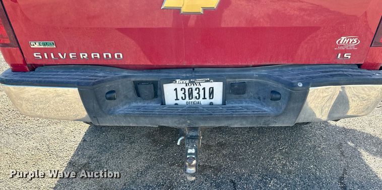 image for item EG6999 2012 Chevrolet Silverado 1500 Ext. Cab pickup truck