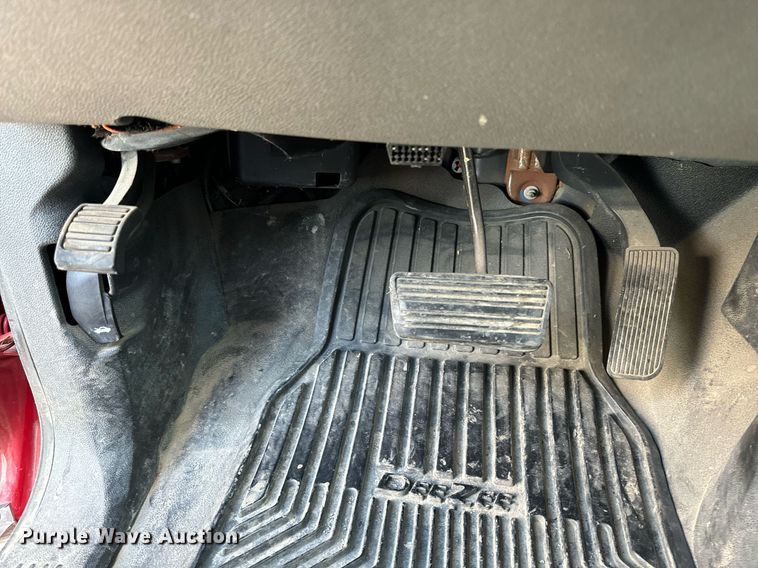 image for item EG6999 2012 Chevrolet Silverado 1500 Ext. Cab pickup truck