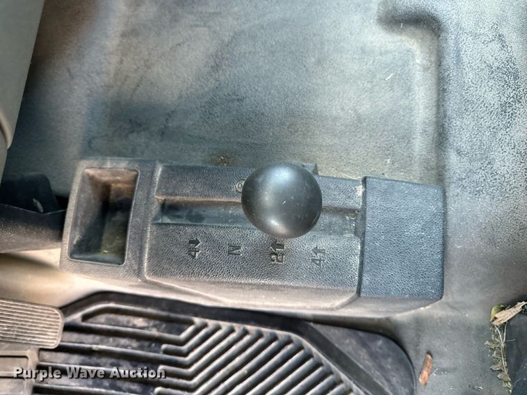 image for item EG6999 2012 Chevrolet Silverado 1500 Ext. Cab pickup truck