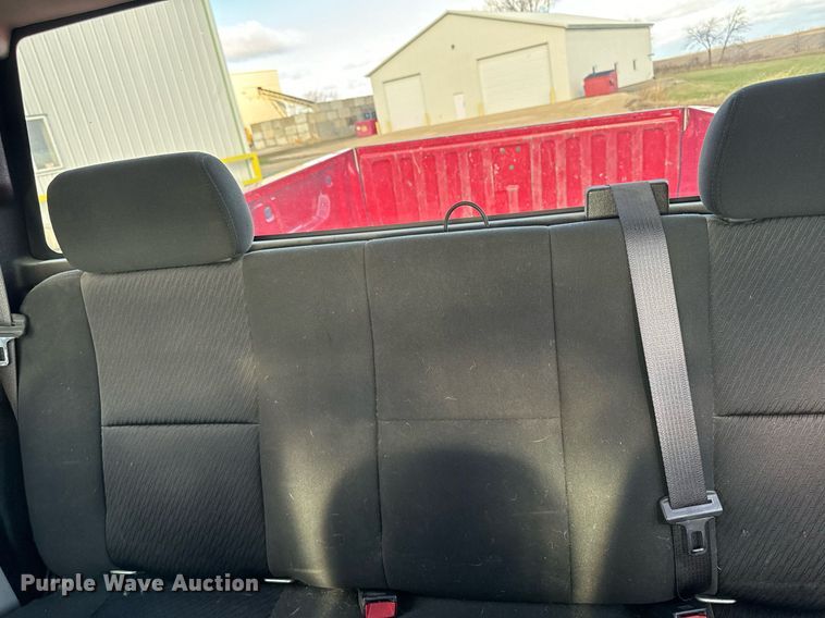 image for item EG6999 2012 Chevrolet Silverado 1500 Ext. Cab pickup truck