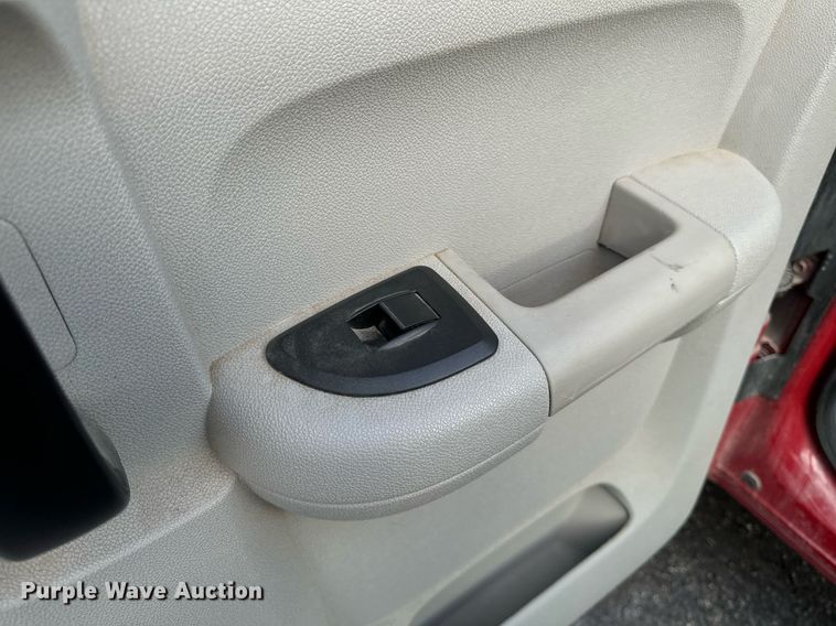 image for item EG6999 2012 Chevrolet Silverado 1500 Ext. Cab pickup truck