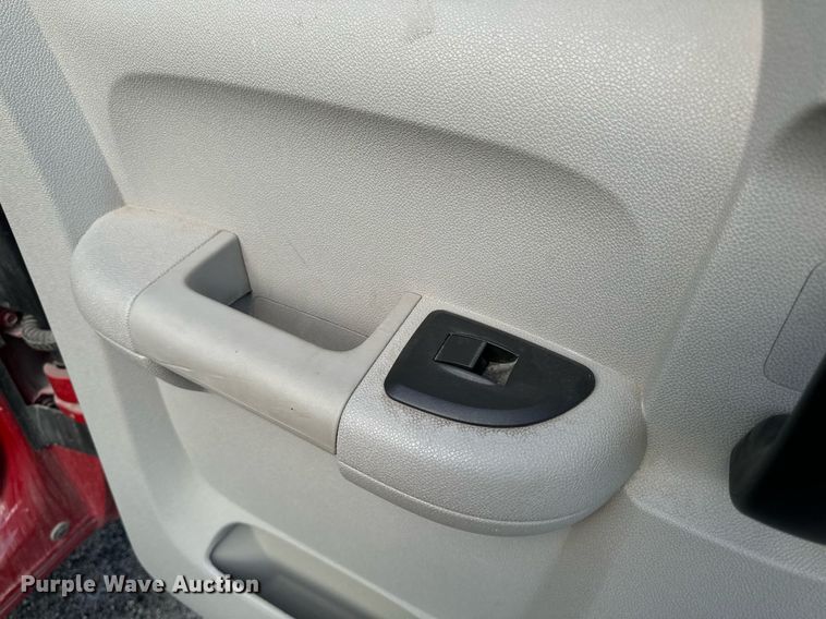 image for item EG6999 2012 Chevrolet Silverado 1500 Ext. Cab pickup truck