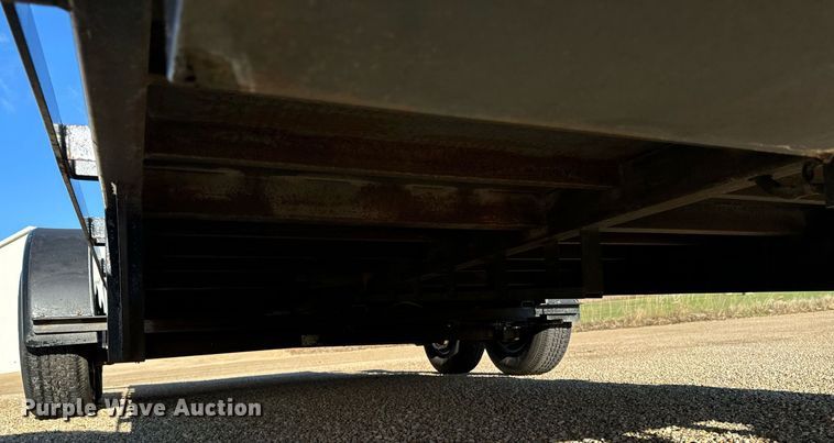 image for item EG7000 2011 Kwik Load 20Ft Basic tilt deck utility trailer