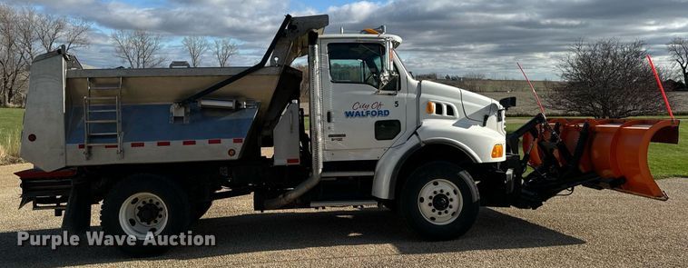 image for item EG7001 2005 Sterling L8500 dump truck