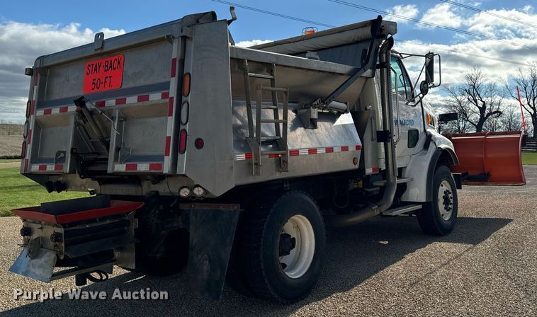 image for item EG7001 2005 Sterling L8500 dump truck