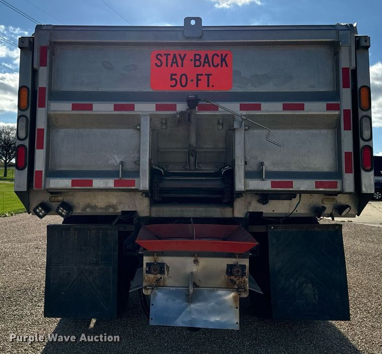 image for item EG7001 2005 Sterling L8500 dump truck