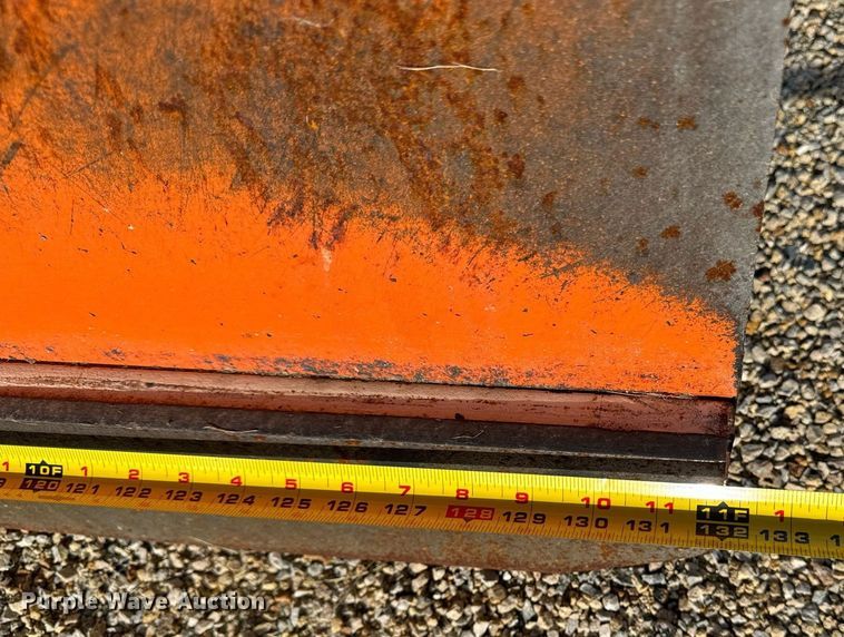 image for item EG7001 2005 Sterling L8500 dump truck