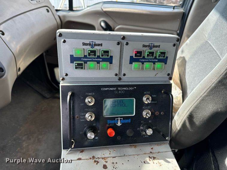 image for item EG7001 2005 Sterling L8500 dump truck