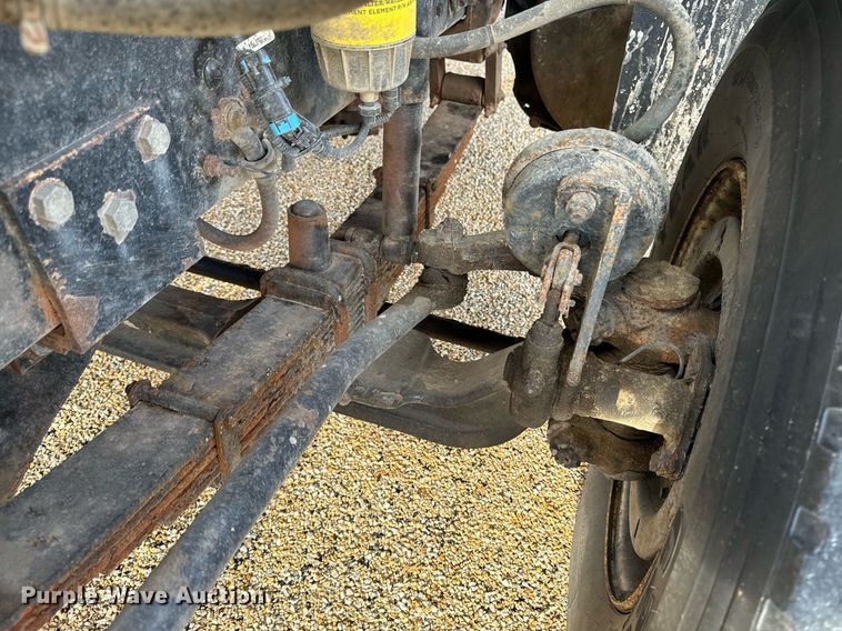 image for item EG7001 2005 Sterling L8500 dump truck