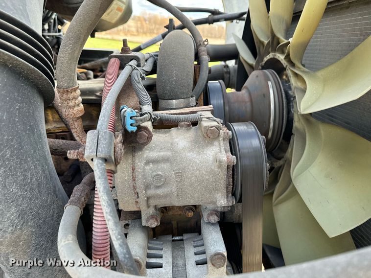 image for item EG7001 2005 Sterling L8500 dump truck