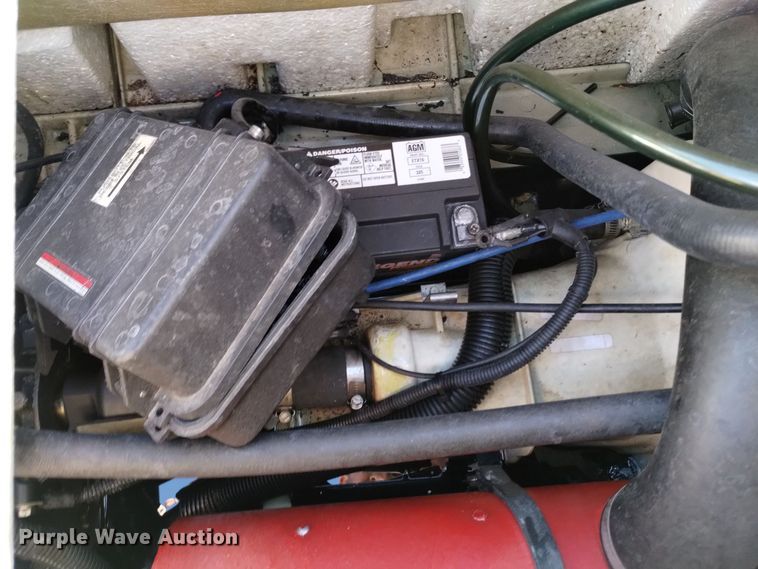 image for item EH0048 1999 Polaris  SLH personal watercraft