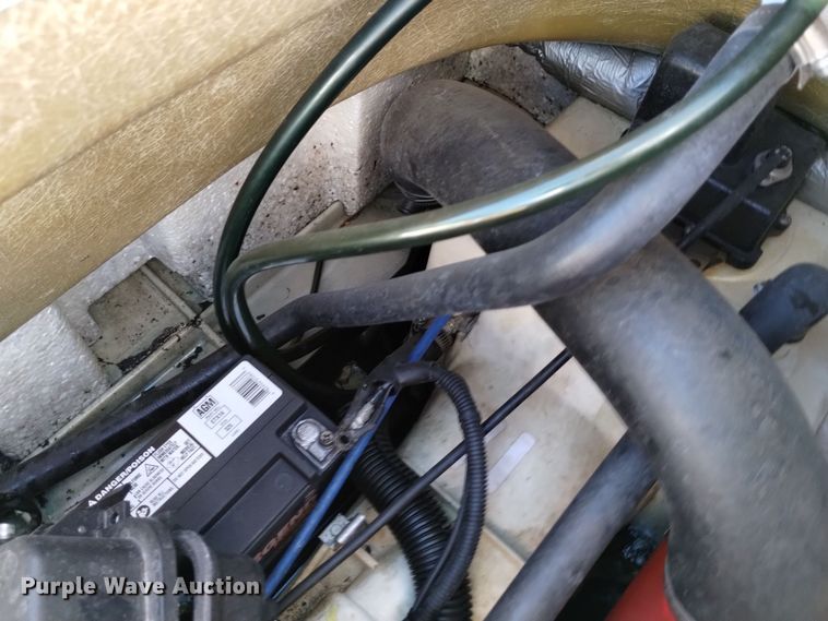 image for item EH0048 1999 Polaris  SLH personal watercraft