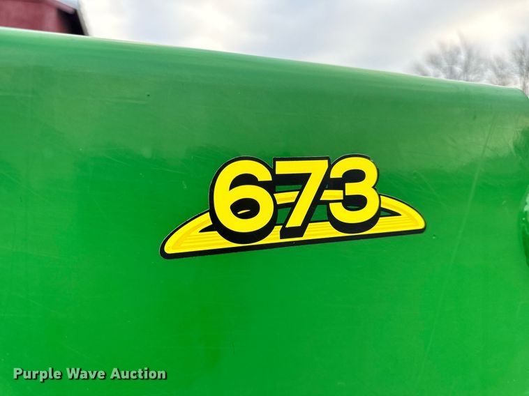 image for item EH7289 John Deere 673 loader bucket