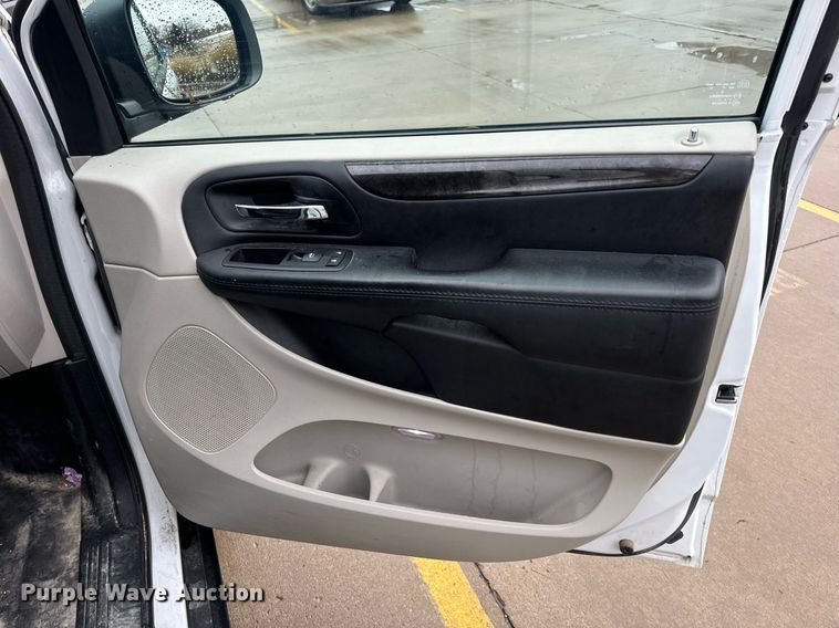 image for item EH7310 2014 Ram C/V van