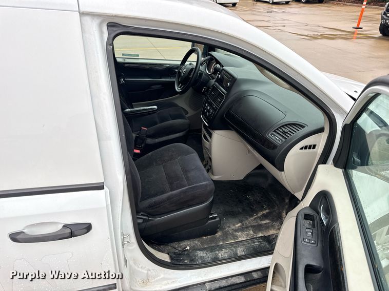 image for item EH7310 2014 Ram C/V van