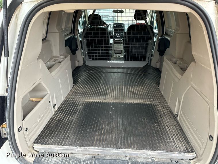 image for item EH7310 2014 Ram C/V van