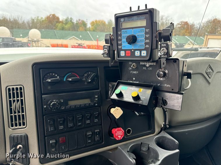 image for item EH7314 2012 International  WorkStar 7500 dump truck