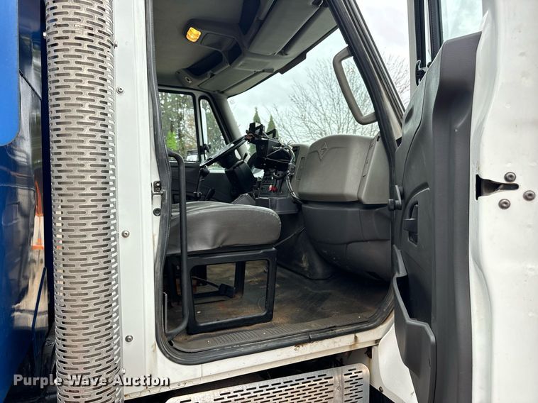 image for item EH7314 2012 International  WorkStar 7500 dump truck