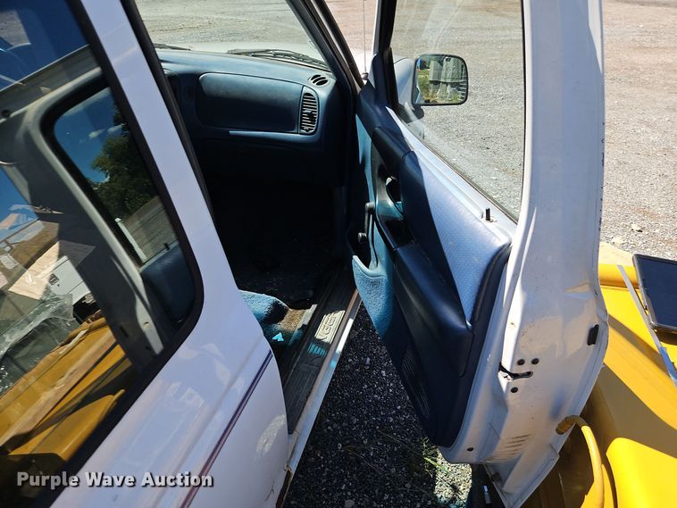 image for item EI8402 1997 Ford Ranger XLT SuperCab pickup truck